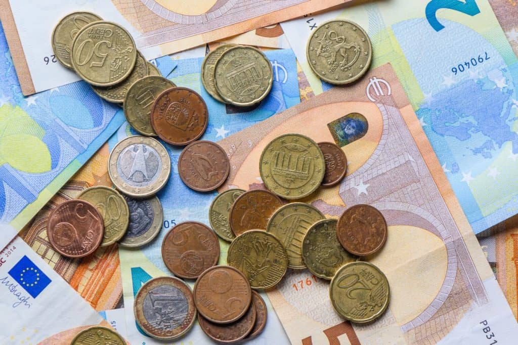 Kako iskoristiti kreditnu karticu bez pada u dugove Kako iskoristiti kreditnu karticu bez pada u dugove
