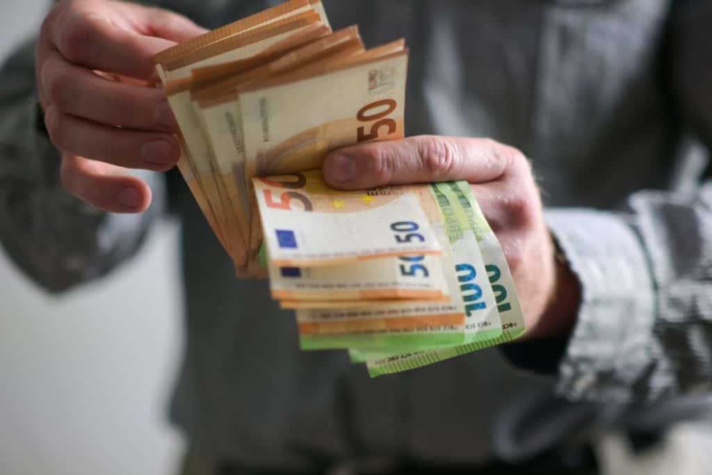 Mogu li online krediti biti brži i povoljniji od tradicionalnih Mogu li online krediti biti brži i povoljniji od tradicionalnih